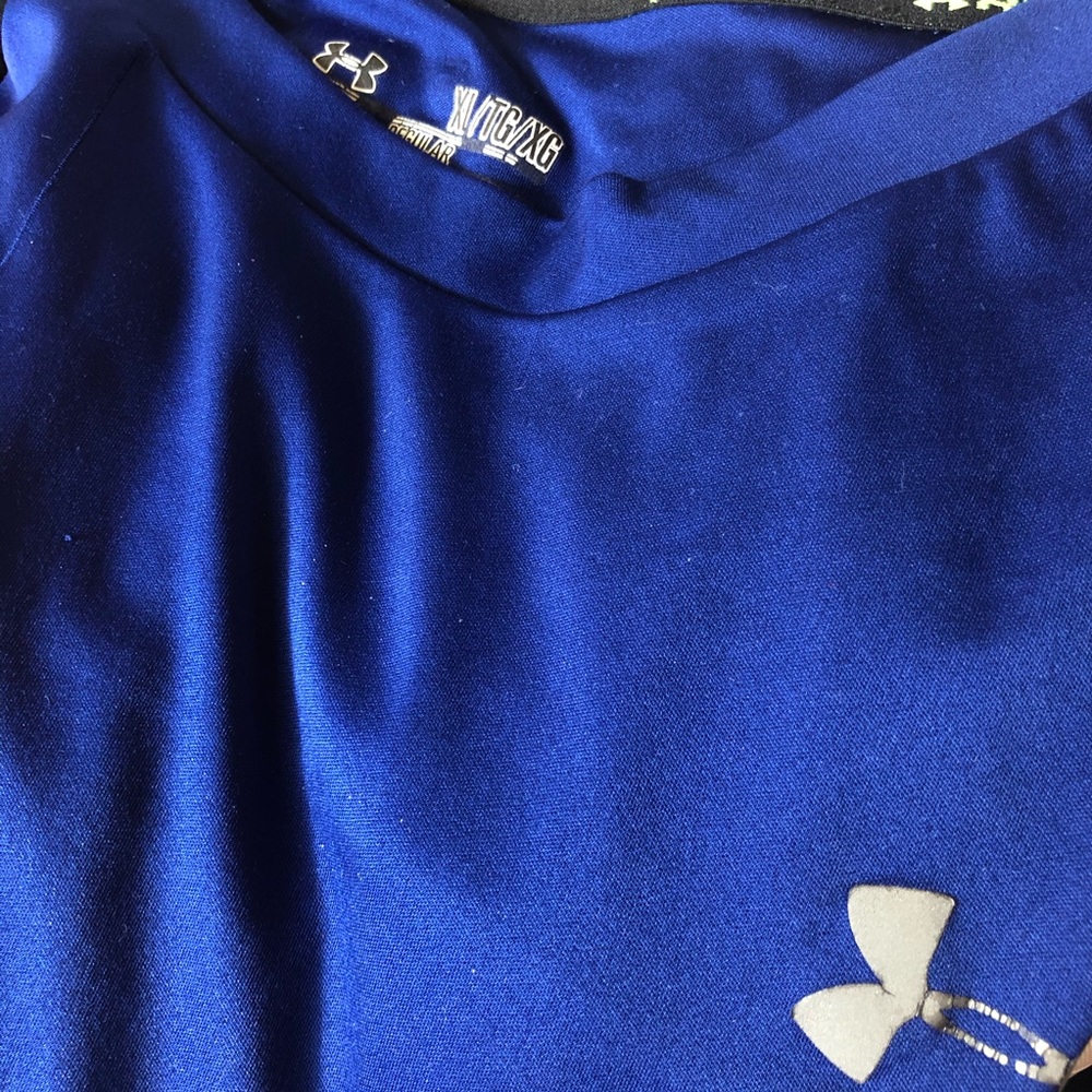 Underarmour shirt